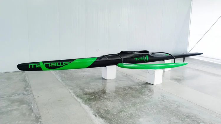 Tai-manawa-black-green-green